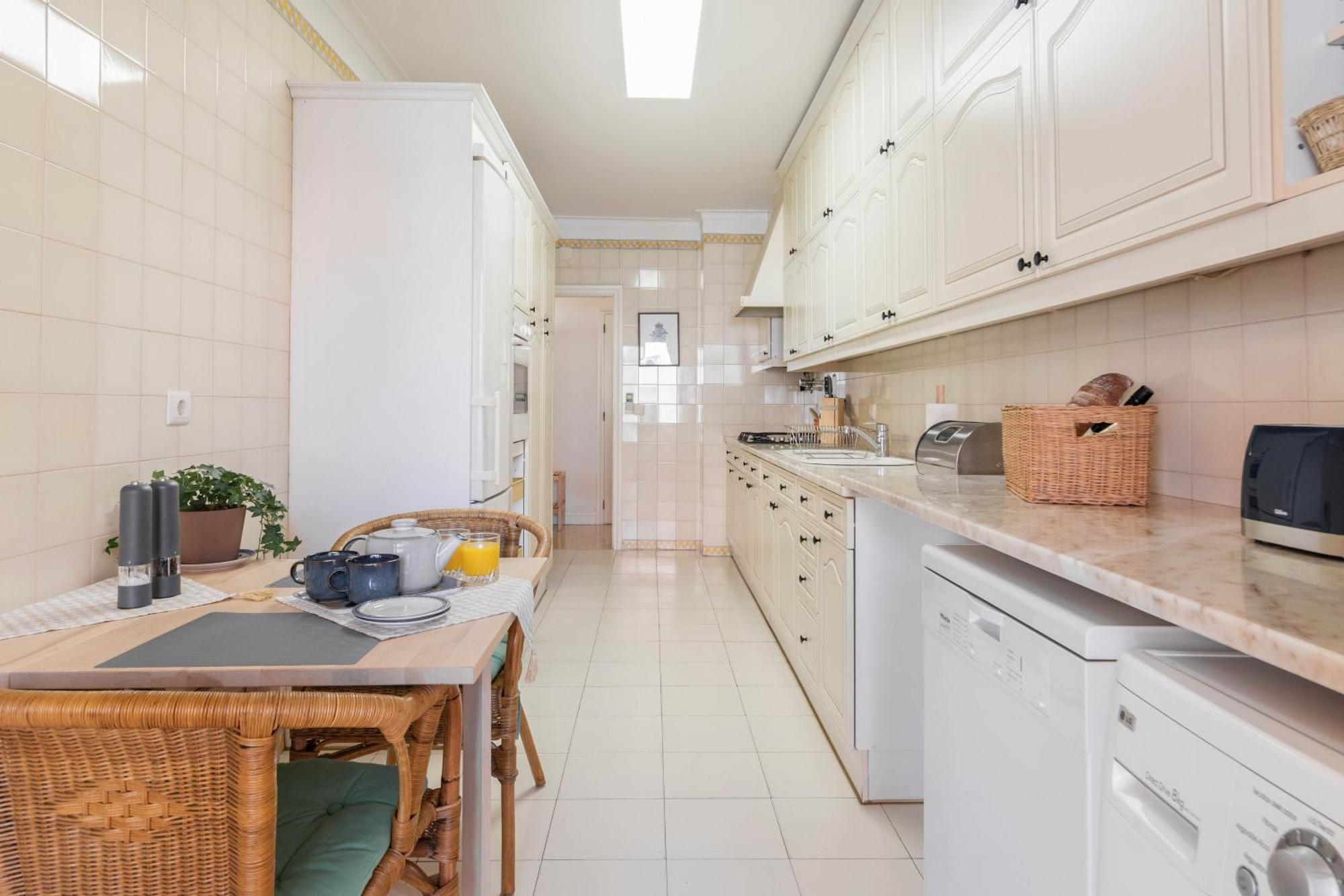 Central Cascais Apartment With Private Parking ภายนอก รูปภาพ